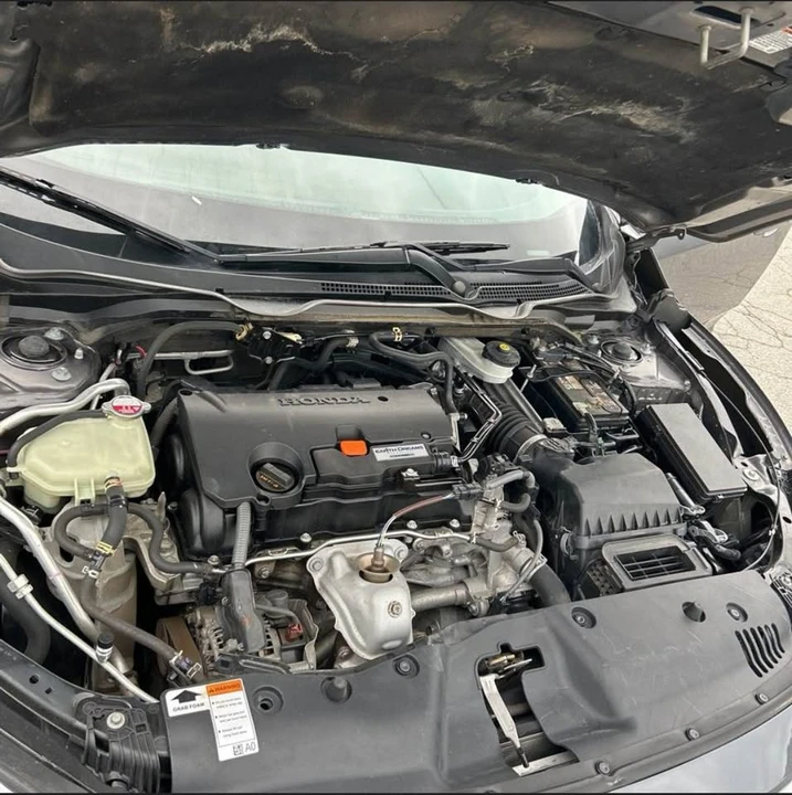 2019 Honda Civic 10th Gen - Image 16 of 18