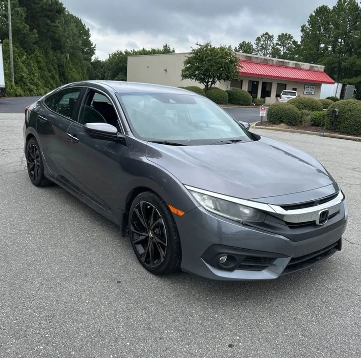 2019 Honda Civic 10th Gen - Image 7 of 18