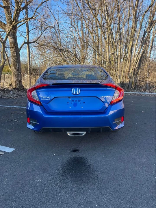 2019 Honda Civic 10th Gen - Image 9 of 16