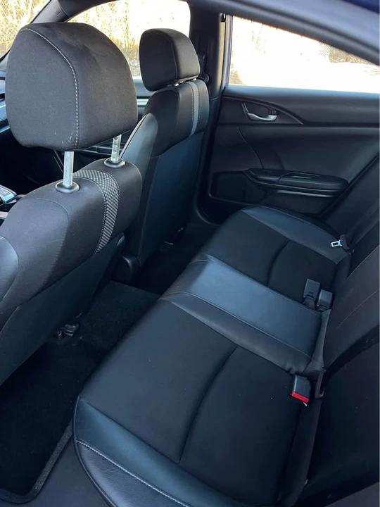 2019 Honda Civic 10th Gen - Image 10 of 16