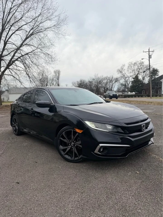 2019 Honda Civic 10th Gen - Image 2 of 15