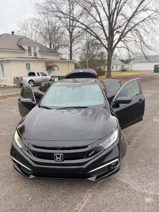 2019 Honda Civic 10th Gen - Image 4 of 15
