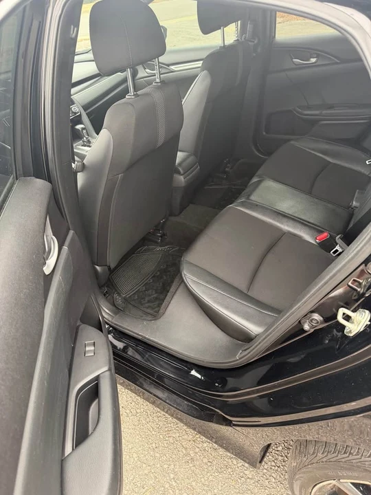 2019 Honda Civic 10th Gen - Image 8 of 15