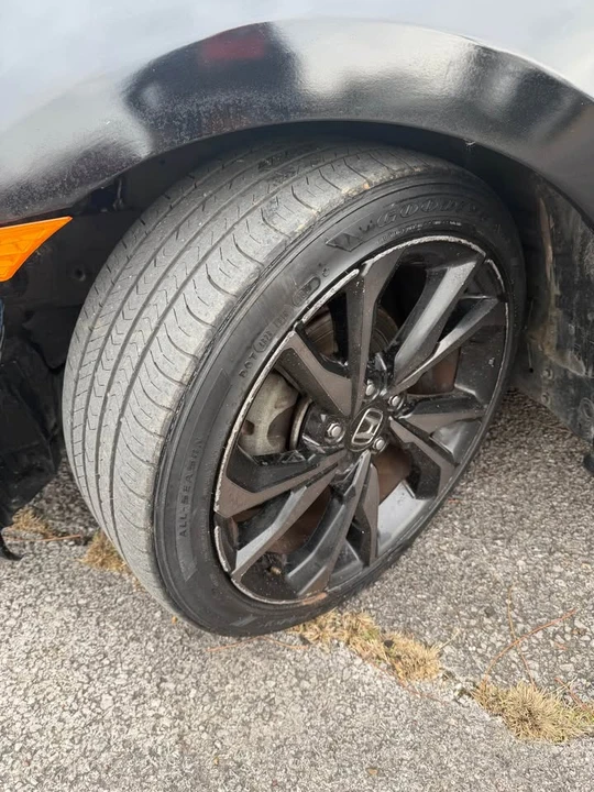 2019 Honda Civic 10th Gen - Image 15 of 15