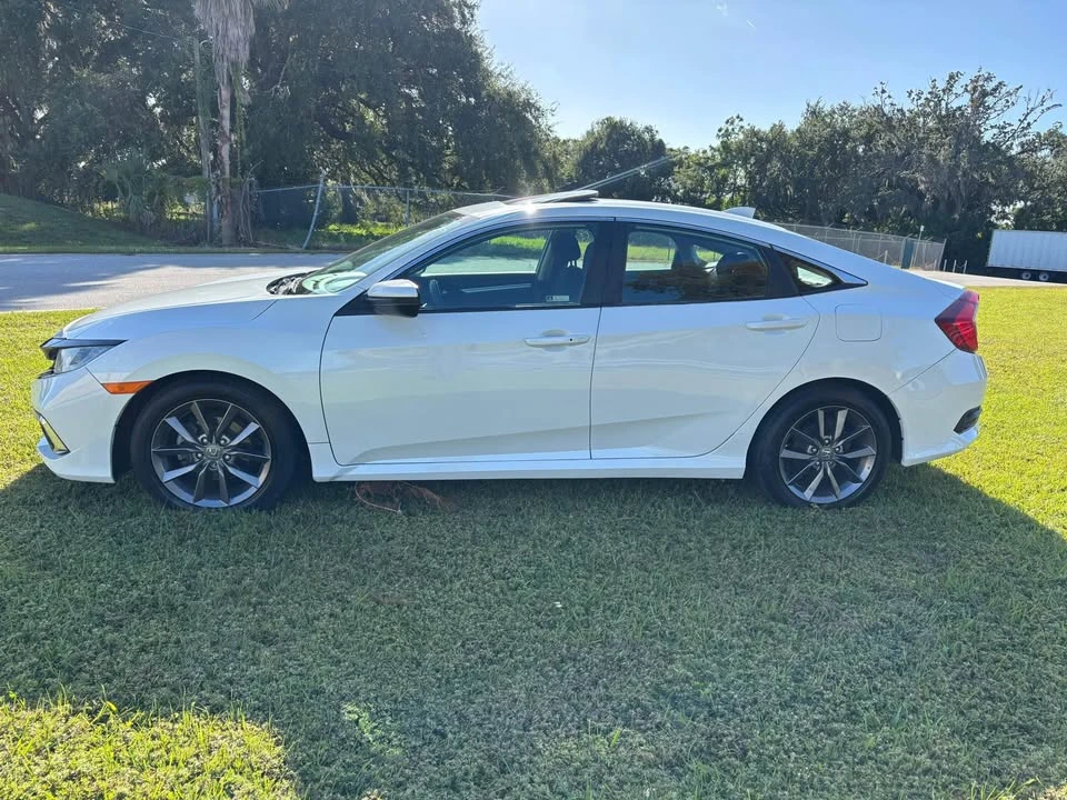 2019 Honda Civic 10th Gen - Image 9 of 11