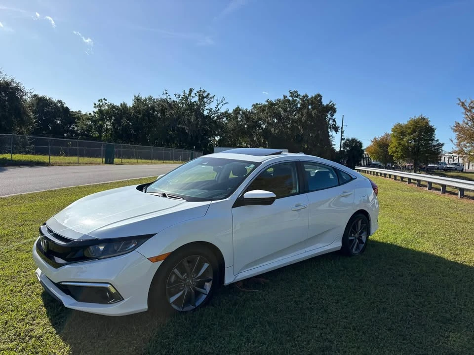 2019 Honda Civic 10th Gen - Image 2 of 11