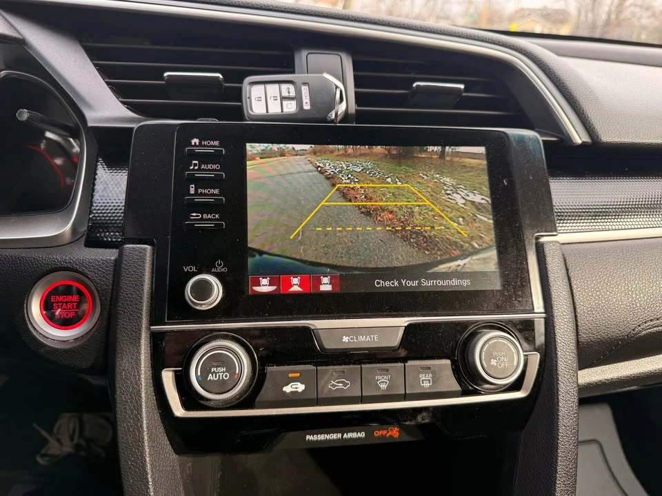 2019 Honda Civic 10th Gen - Image 12 of 13