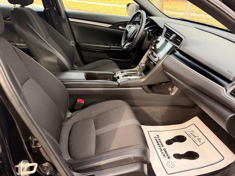 2019 Honda Civic 10th Gen - Image 10 of 13