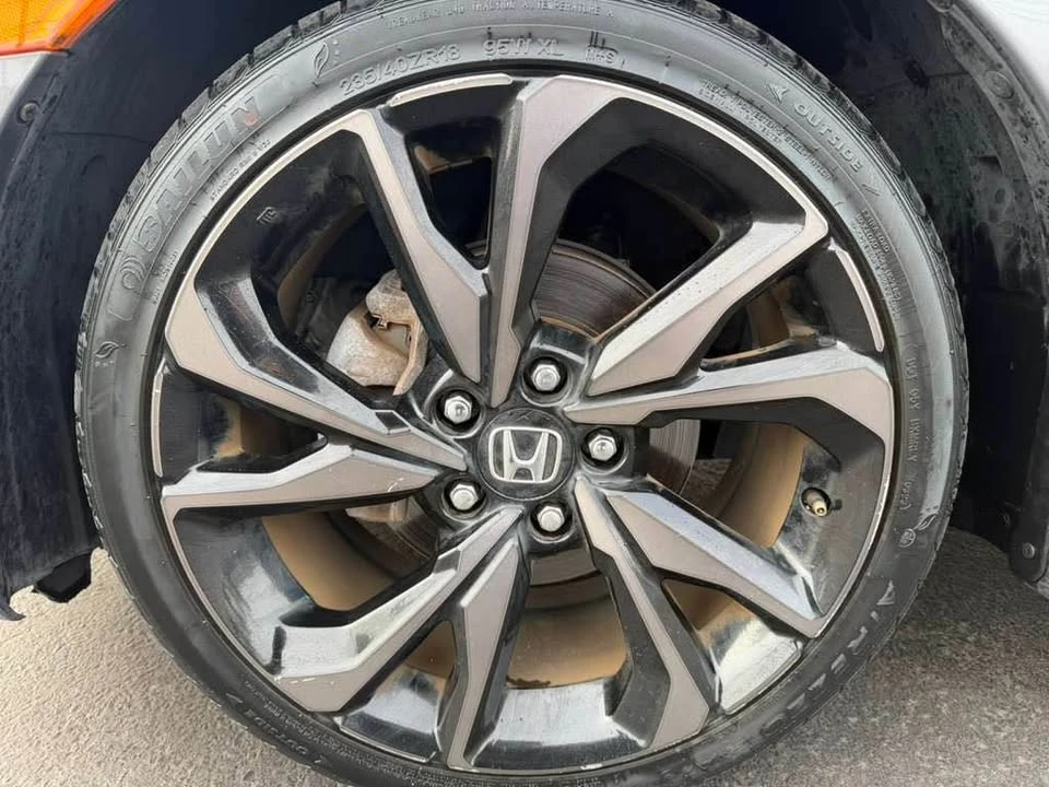 2019 Honda Civic 10th Gen - Image 17 of 19
