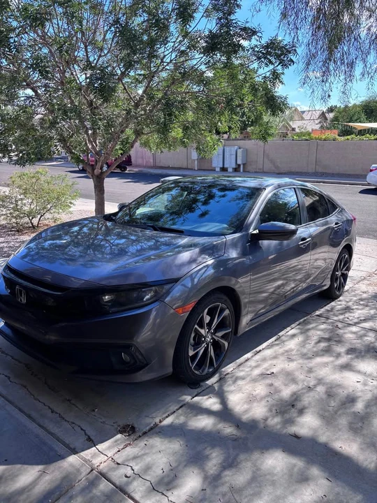 2019 Honda Civic 10th Gen - Image 2 of 6
