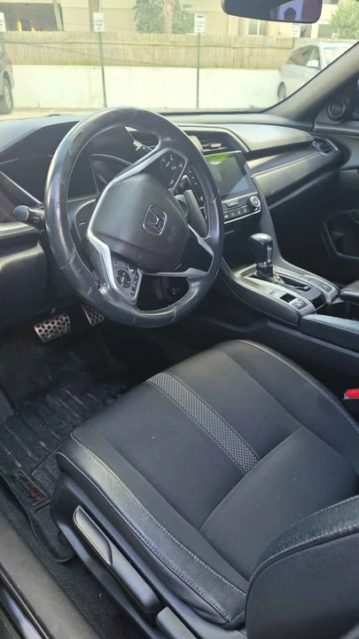 2019 Honda Civic 10th Gen - Image 8 of 9