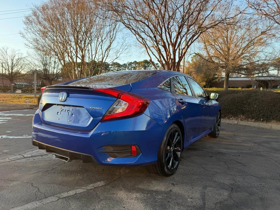2019 Honda Civic 10th Gen - Image 8 of 15