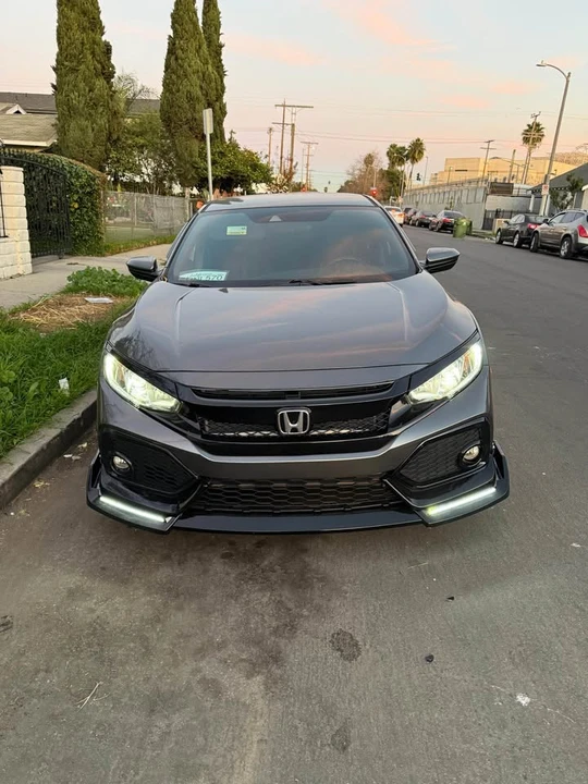 2019 Honda Civic 10th Gen - Image 3 of 6
