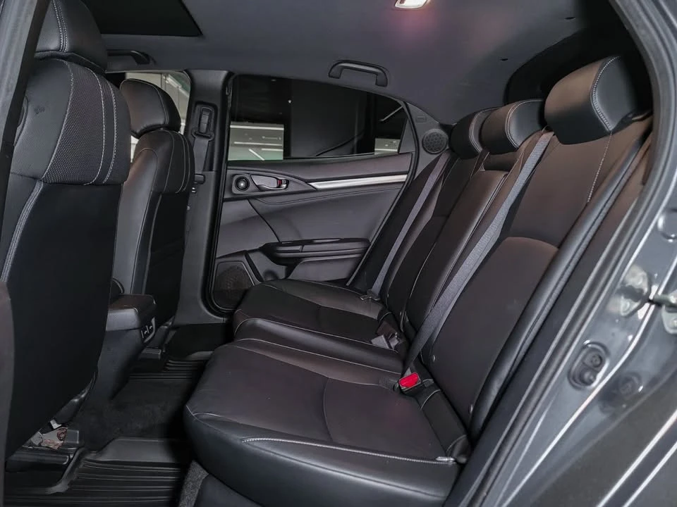 2019 Honda Civic 10th Gen - Image 13 of 16
