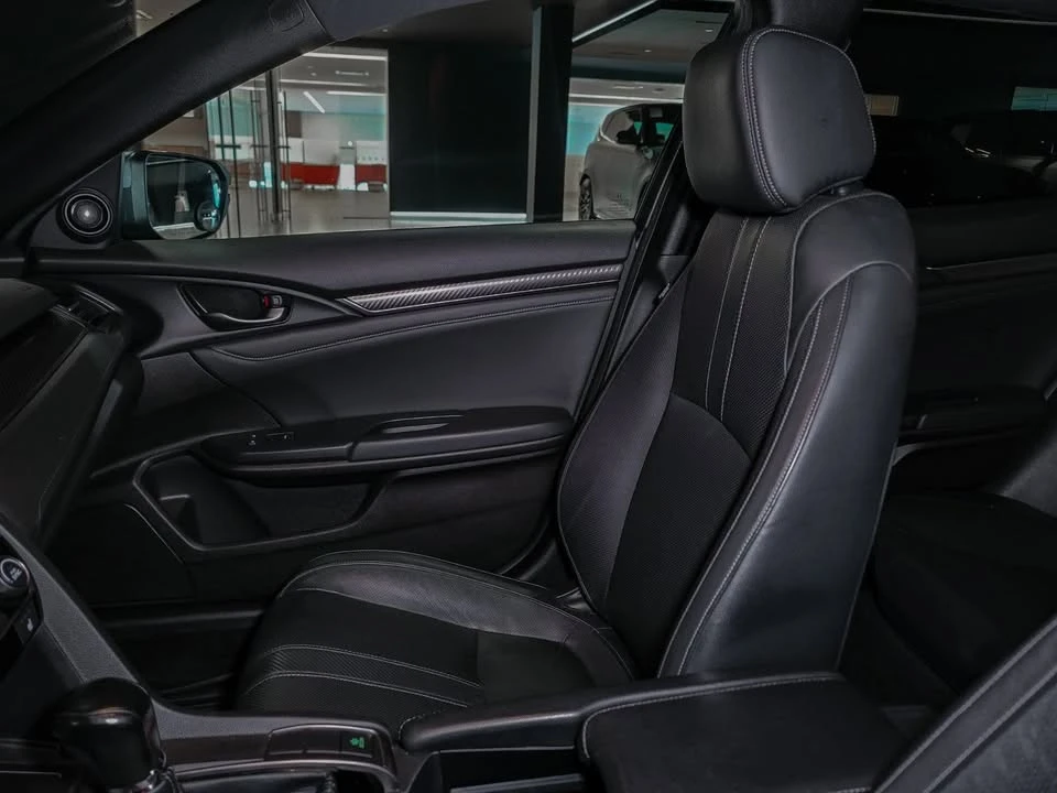 2019 Honda Civic 10th Gen - Image 12 of 16