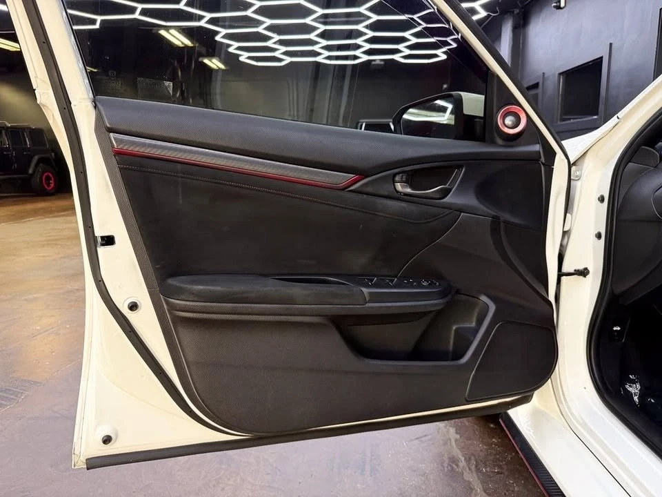 2019 Honda Civic 10th Gen - Image 11 of 19