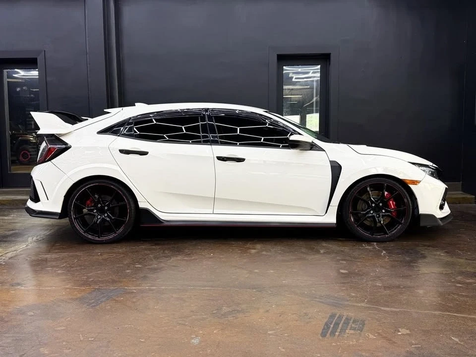 2019 Honda Civic 10th Gen - Image 9 of 19