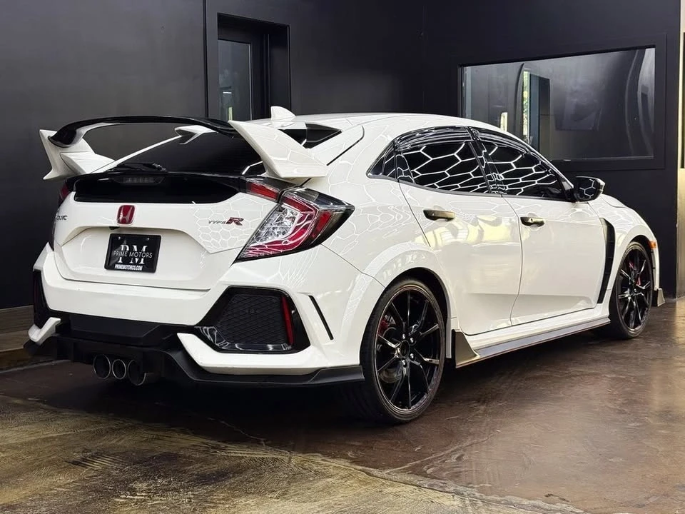 2019 Honda Civic 10th Gen - Image 8 of 19