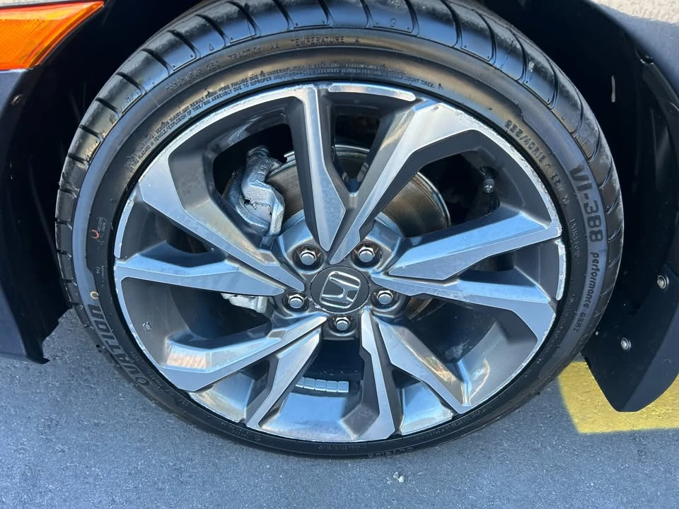 2019 Honda Civic 10th Gen - Image 8 of 20