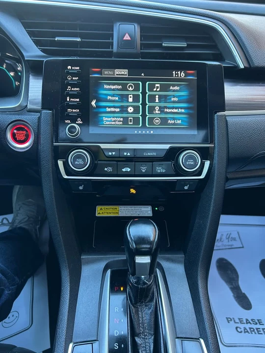 2019 Honda Civic 10th Gen - Image 9 of 20