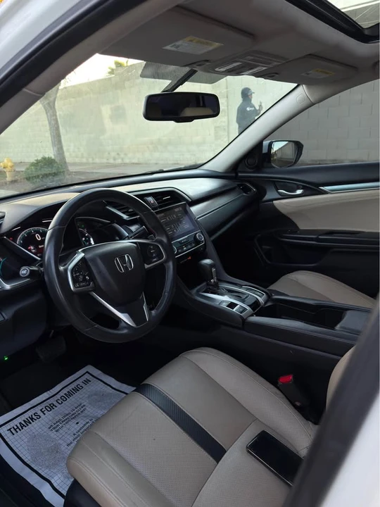 2019 Honda Civic 10th Gen - Image 10 of 11
