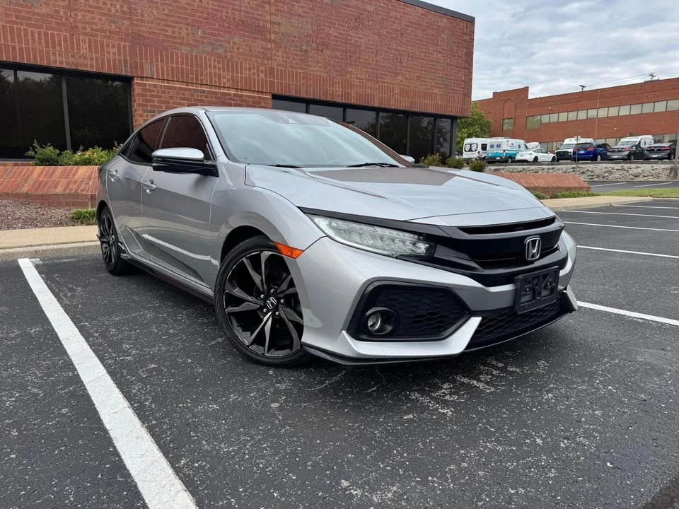 2019 Honda Civic 10th Gen - Image 2 of 14