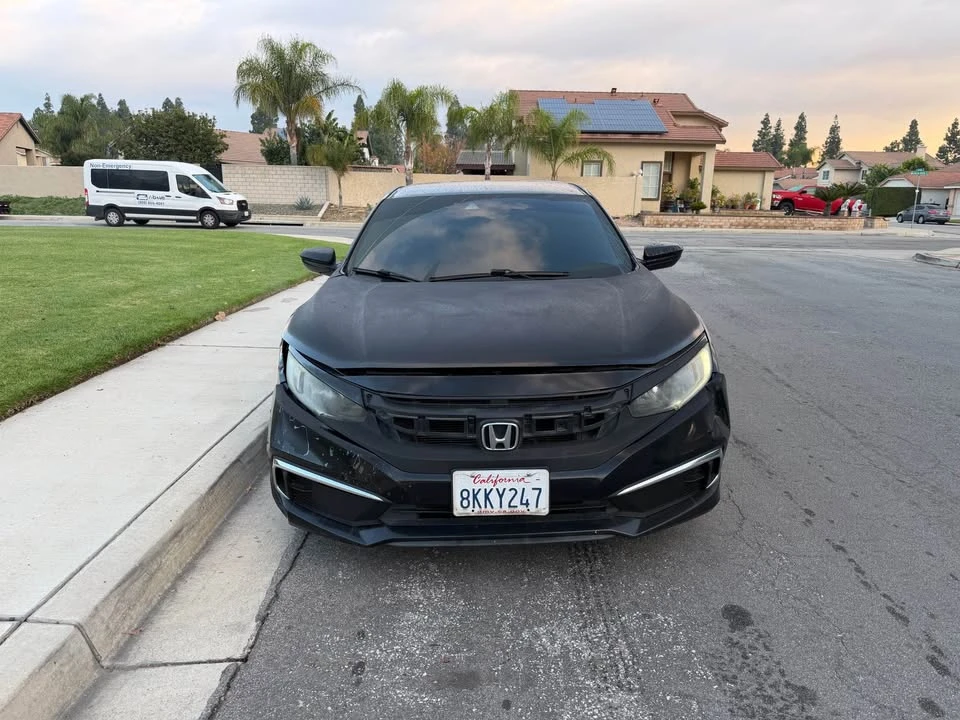 2019 Honda Civic 10th Gen - Image 2 of 13