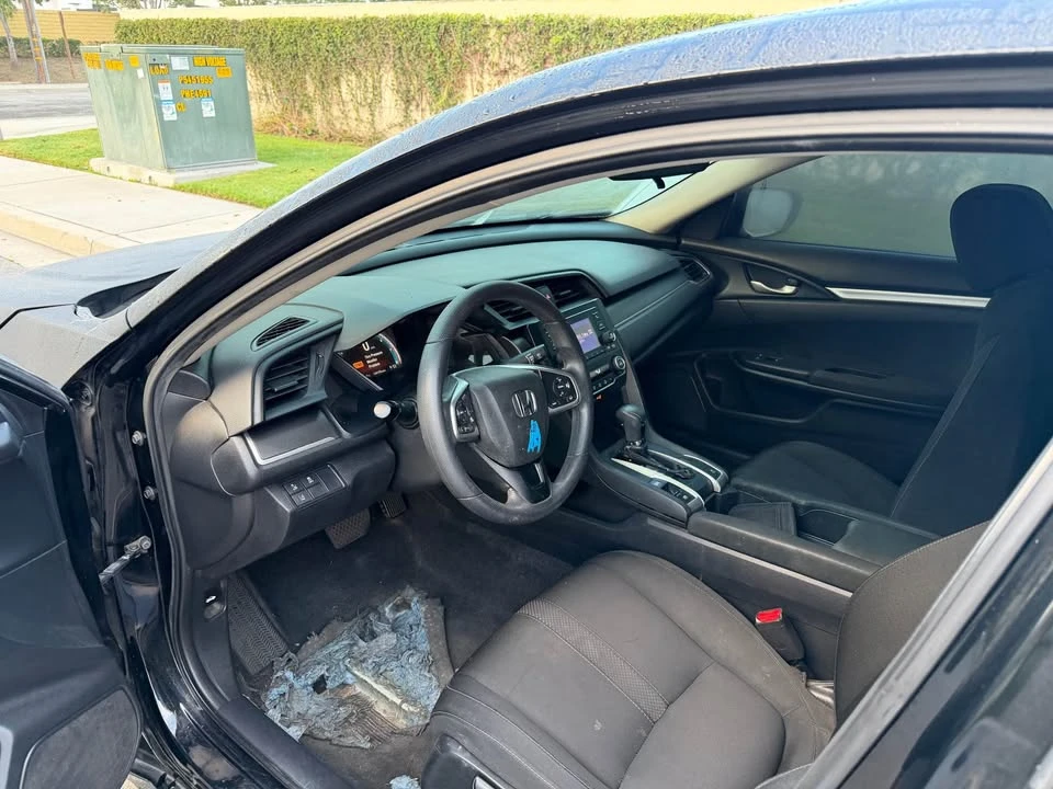 2019 Honda Civic 10th Gen - Image 10 of 13
