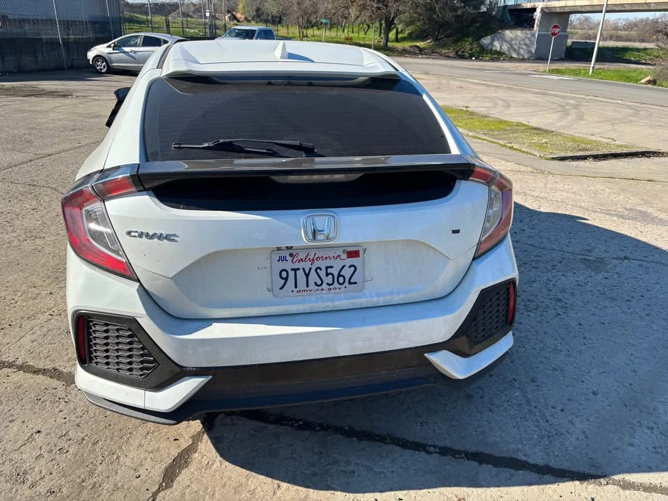 2019 Honda Civic 10th Gen - Image 2 of 10