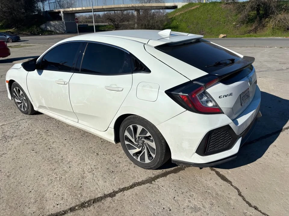 2019 Honda Civic 10th Gen - Image 3 of 10