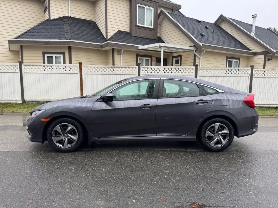 2019 Honda Civic 10th Gen - Image 3 of 15