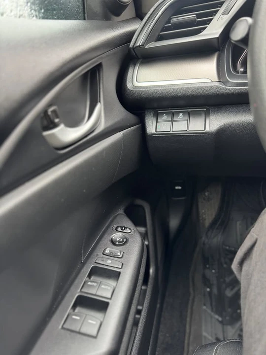2019 Honda Civic 10th Gen - Image 15 of 15