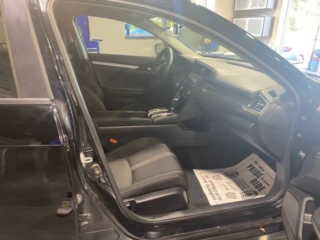2019 Honda Civic 10th Gen - Image 18 of 20