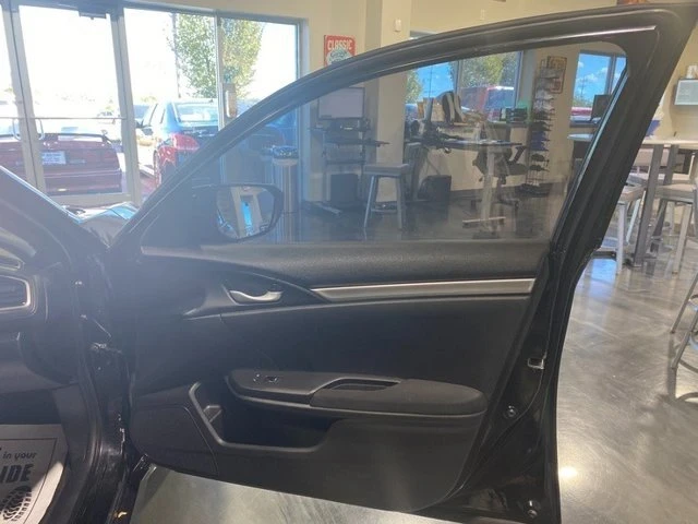 2019 Honda Civic 10th Gen - Image 19 of 20