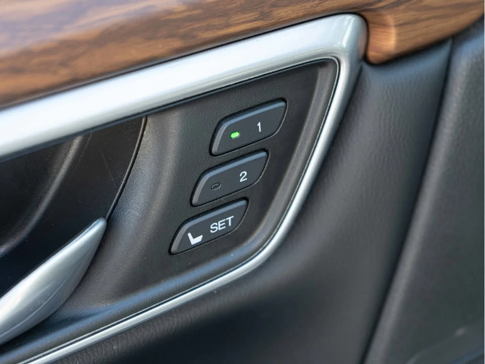 2019 Honda CR-V 5th Gen - Image 17 of 18