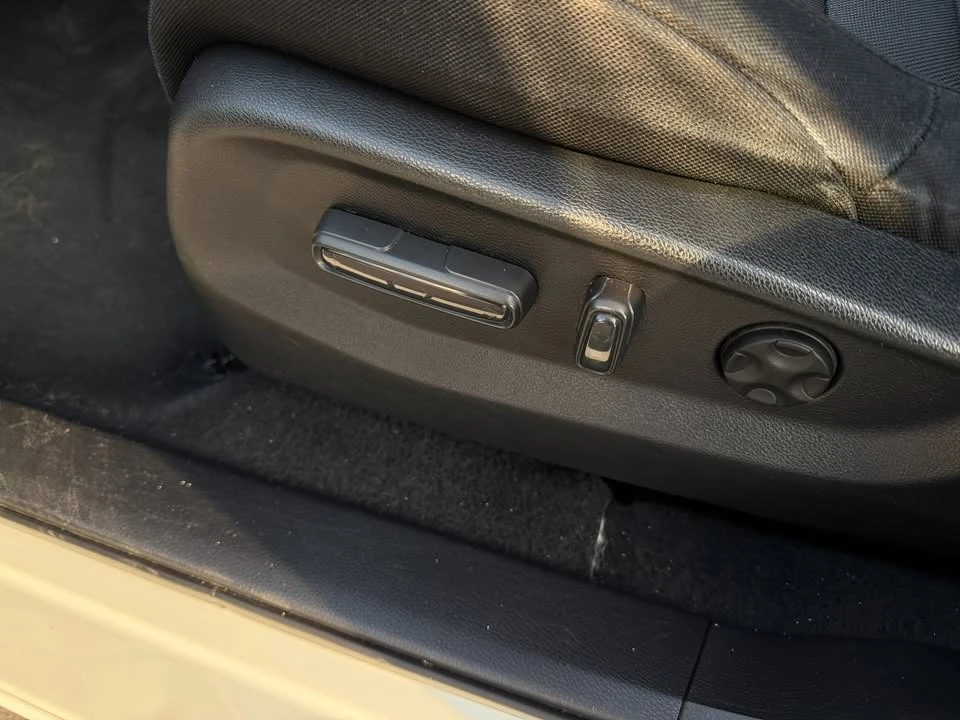 2019 Honda CR-V 5th Gen - Image 10 of 20