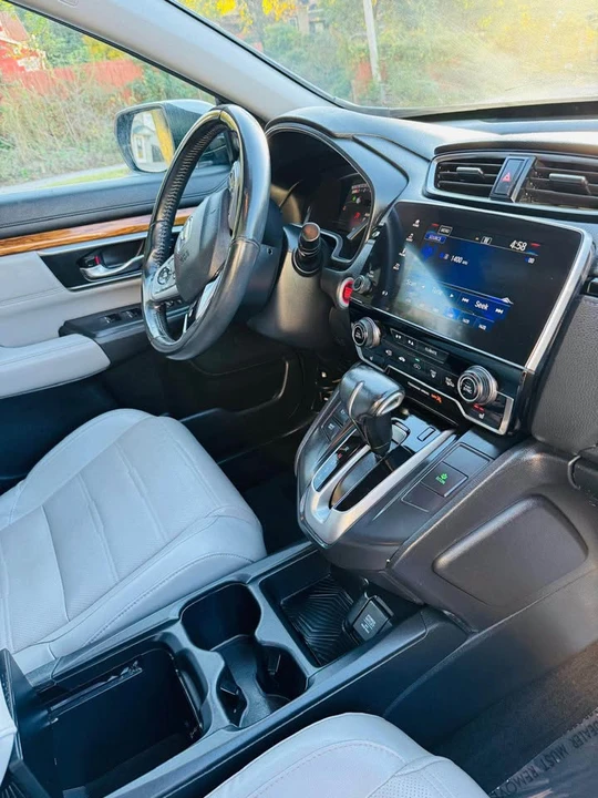 2019 Honda CR-V 5th Gen - Image 8 of 17