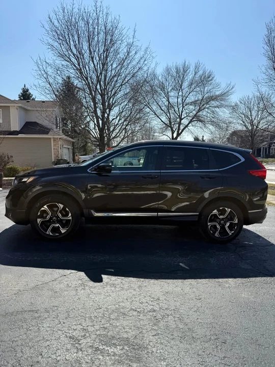 2019 Honda CR-V 5th Gen - Image 2 of 10