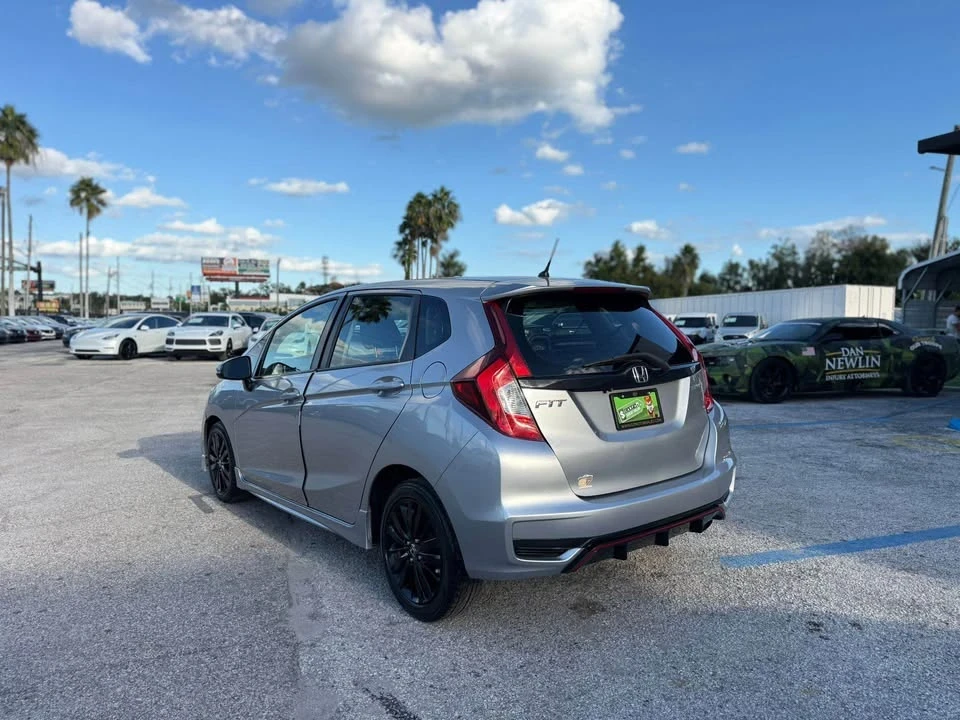 2019 Honda Fit - Image 4 of 10