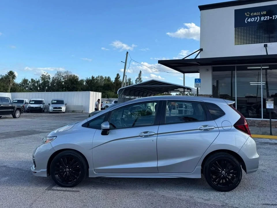 2019 Honda Fit - Image 5 of 10