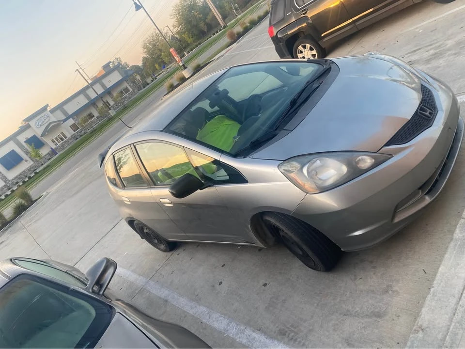 2009 Honda Fit - Image 2 of 6