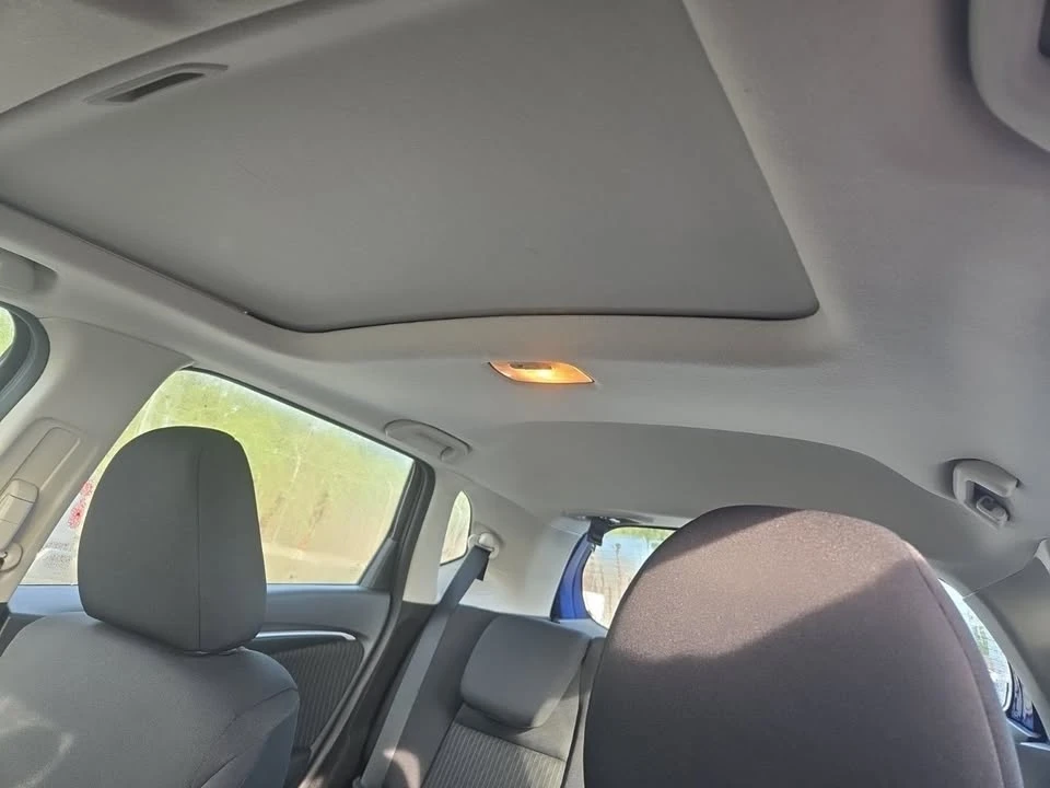 2019 Honda Fit - Image 4 of 10