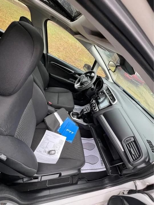 2019 Honda Fit - Image 10 of 19