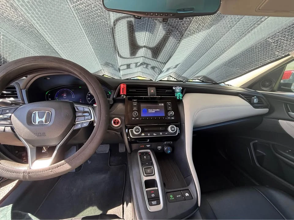 2019 Honda Insight 3rd Gen - Image 12 of 15