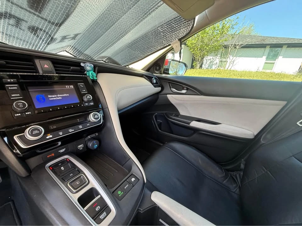 2019 Honda Insight 3rd Gen - Image 3 of 15