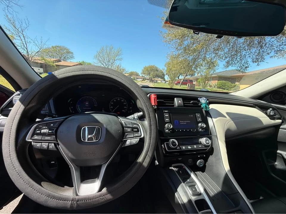 2019 Honda Insight 3rd Gen - Image 13 of 15