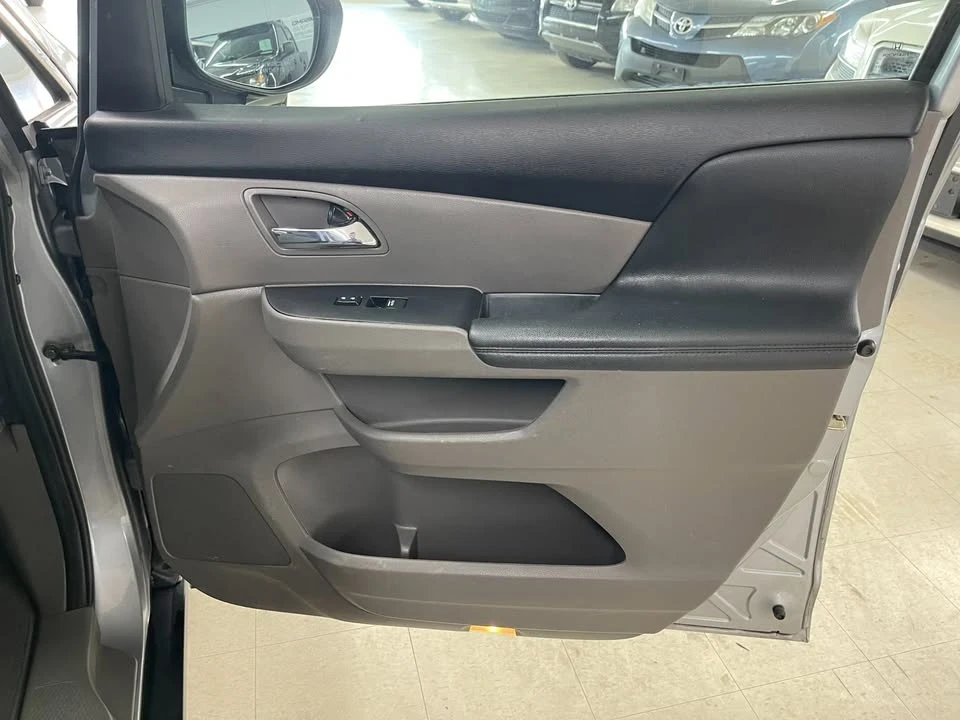 2019 Honda Odyssey - Image 10 of 19