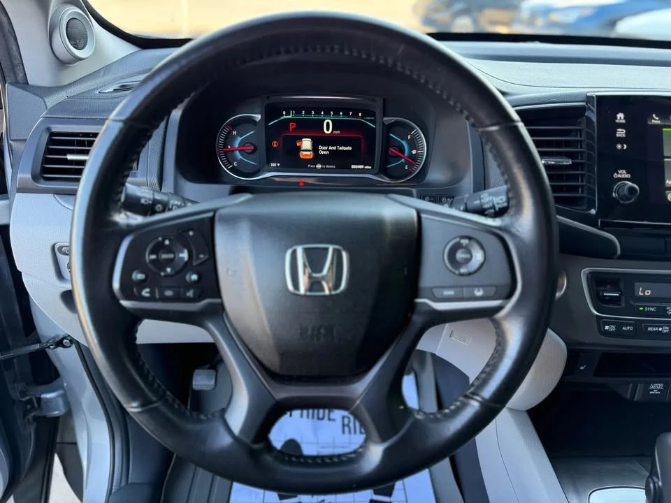 2019 Honda Pilot 3rd Gen - Image 17 of 20