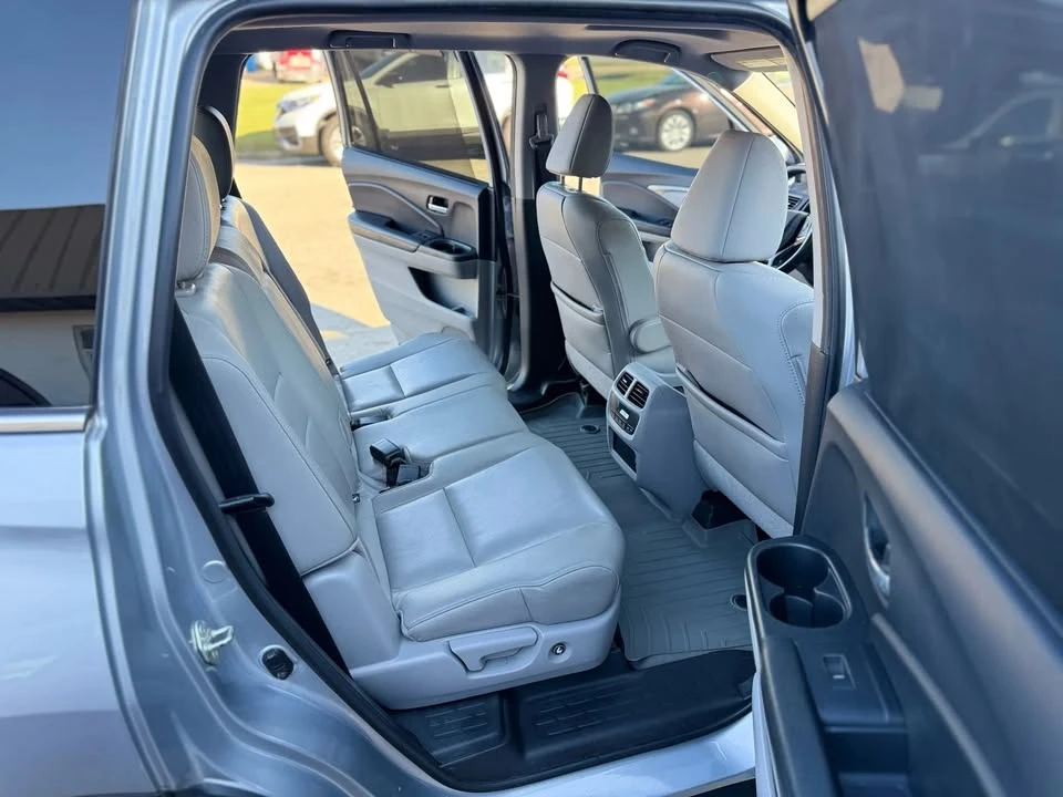 2019 Honda Pilot 3rd Gen - Image 13 of 20
