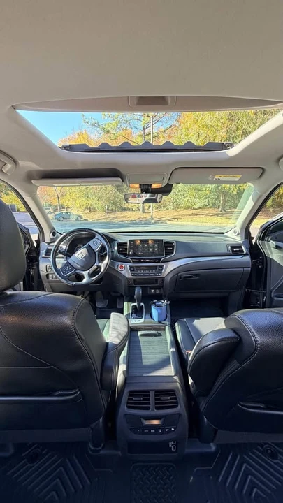 2019 Honda Pilot 3rd Gen - Image 3 of 12